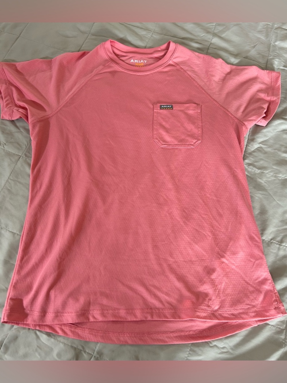 Ariat Women's Teaberry Pink Heat Fighter Short Sleeve Pocket T-Shirt Medium - Picture 10 of 13